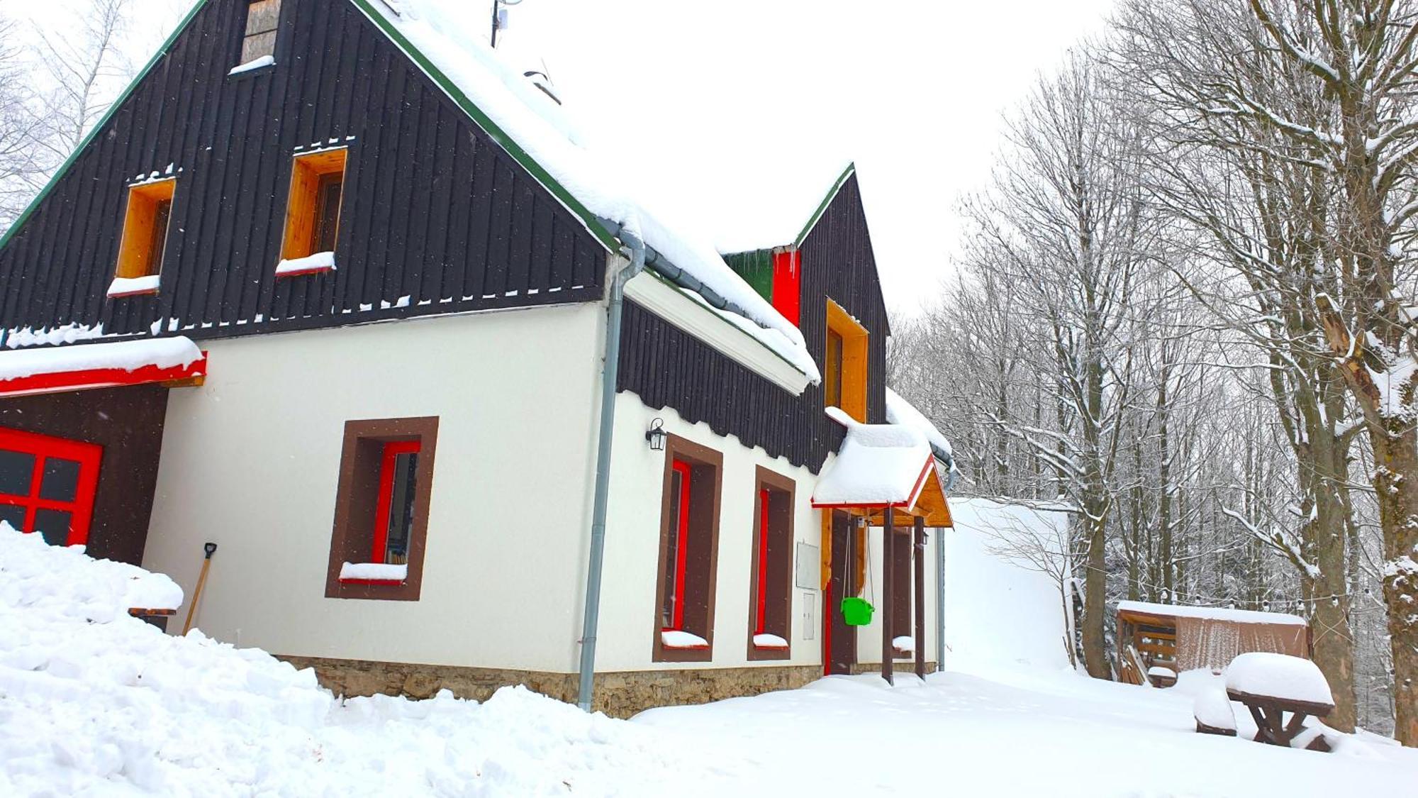Five Maple Home For Families And Wild Nature Lovers Medenec Экстерьер фото